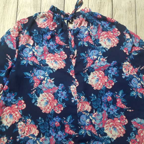 WAYF Nordstrom Blue Floral Print Top w Tie Sleeves - Picture 3 of 7